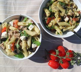 Verschillende soorten pastasalades